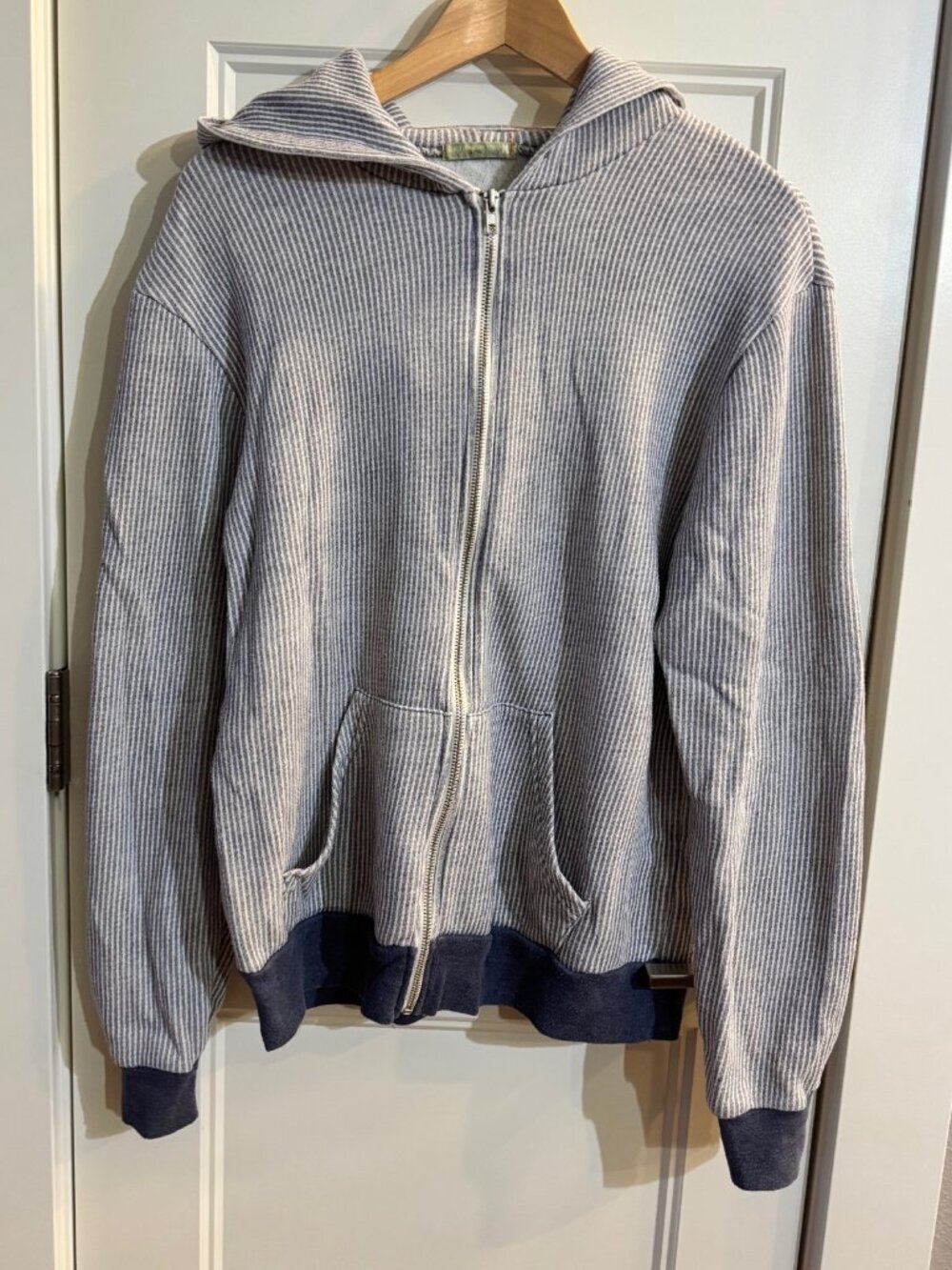 Alternative Apparel Striped Zip Hoodie – Mens Medium – Blue & White